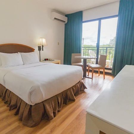 Surestay By Best Western Guam Airport Barrigada Eksteriør bilde